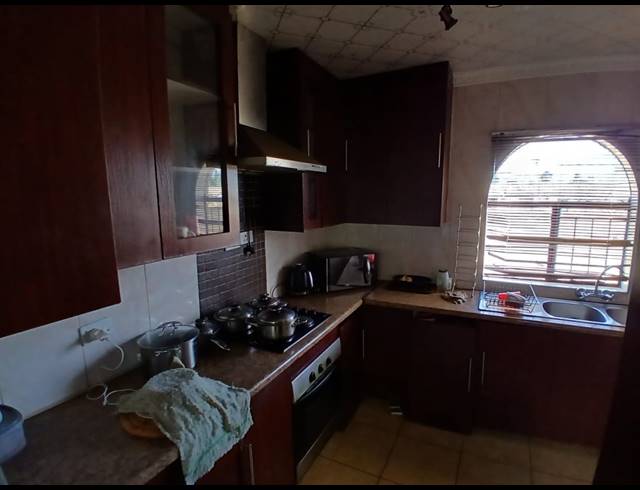 3 BEDROOM HOUSE FOR SALE IN SEBOKENG ZONE 17